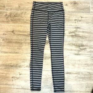 Athleta Black Gray Striped Leggings Running Stretch Ankle Workout Womens Size S